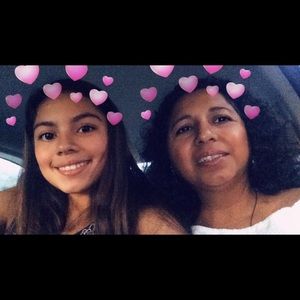 Meet your Posher, Priscila